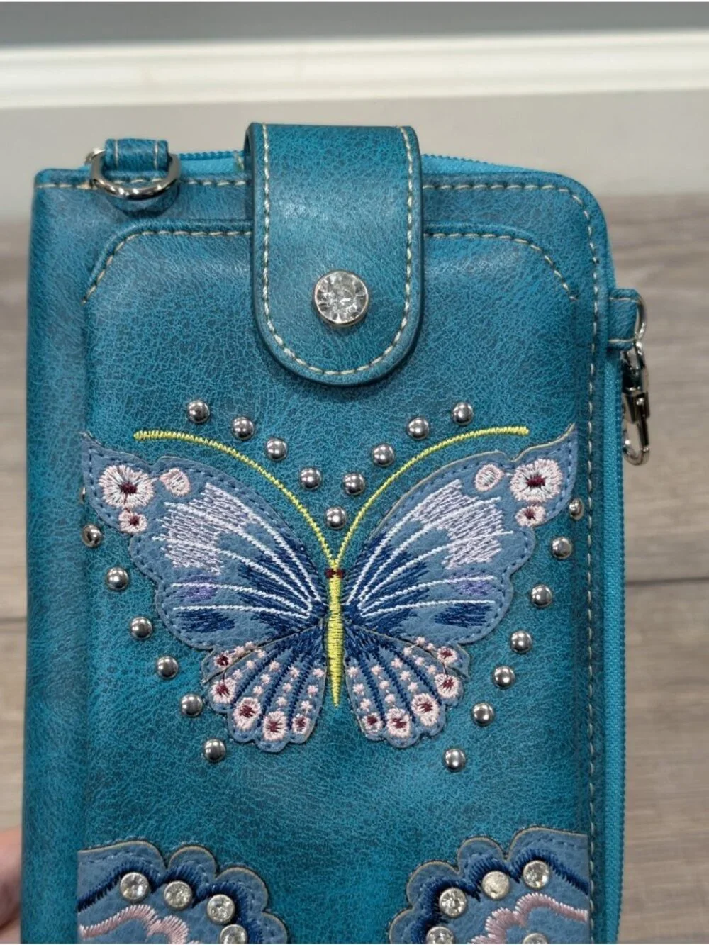 Unbranded turquoise bag